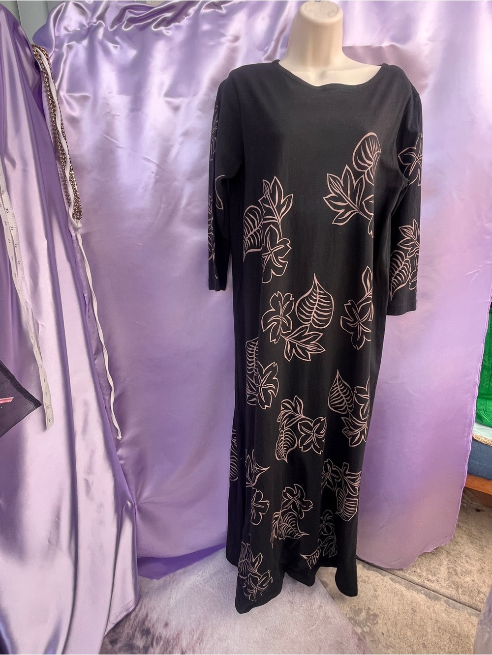 Resort wear, coastal casual, Southwestern, and artistic novelty prints.